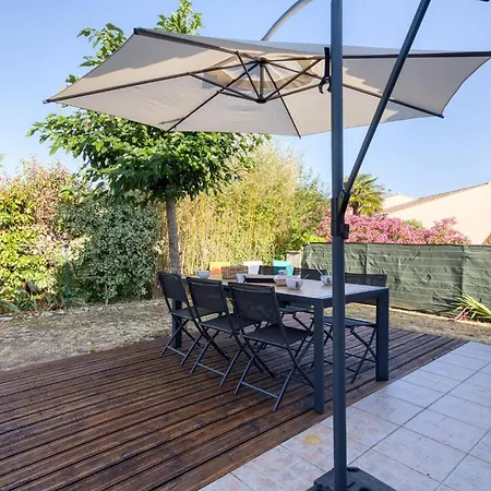Holiday home Harmante Maison Proche *